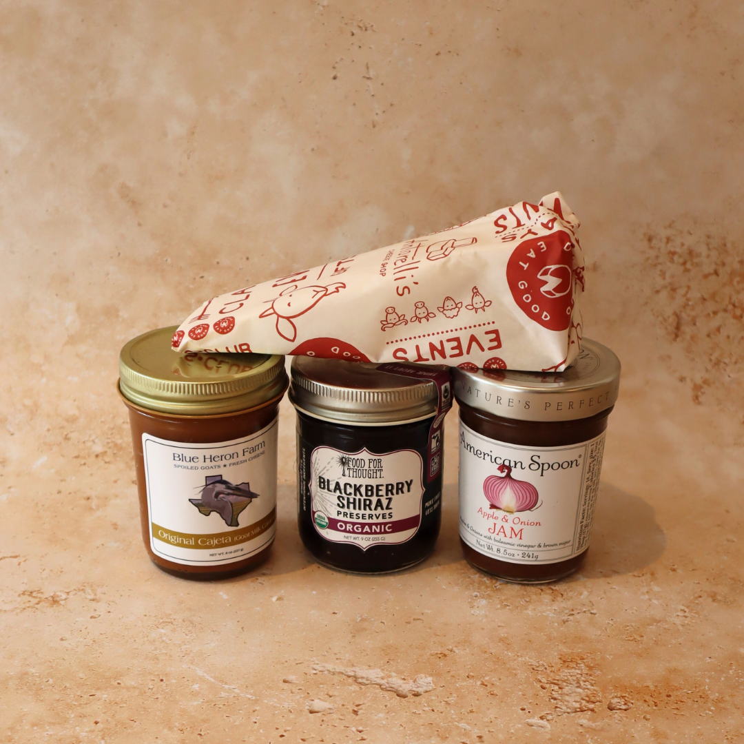 Brabander Reserve Plus Pairing Kit shows one piece of cheese and three jars of jam