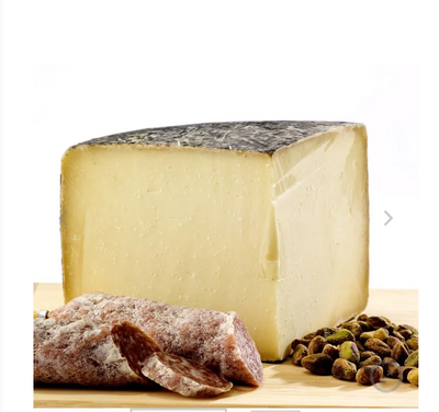 Featured: Wisconsin's Carr Valley Cheese (Hyde Park)